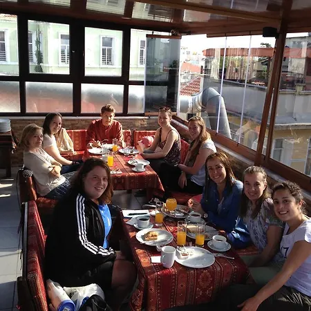 Hostel Old City *